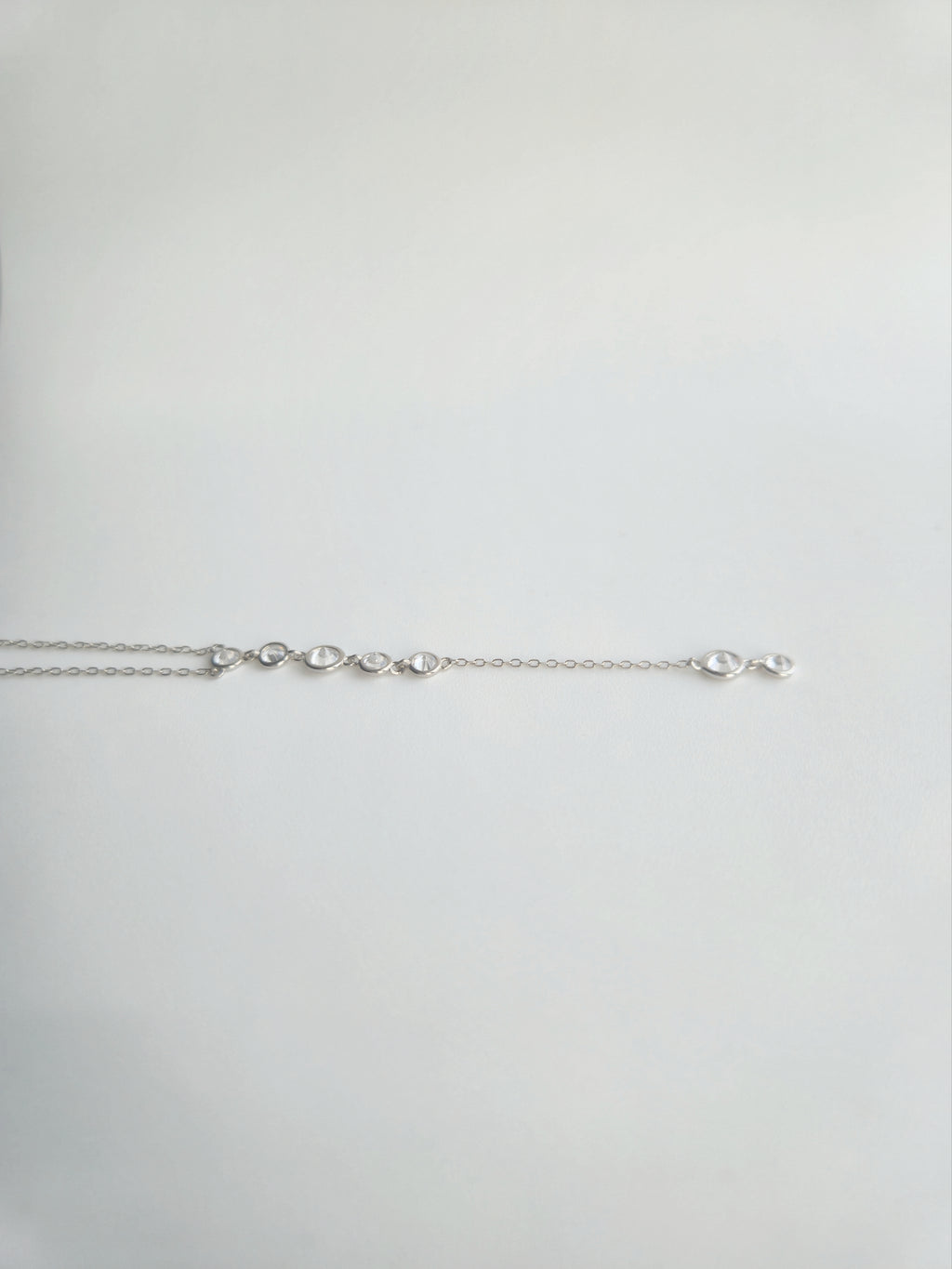 Collier en Y Nébula en Argent 925 et Zircons