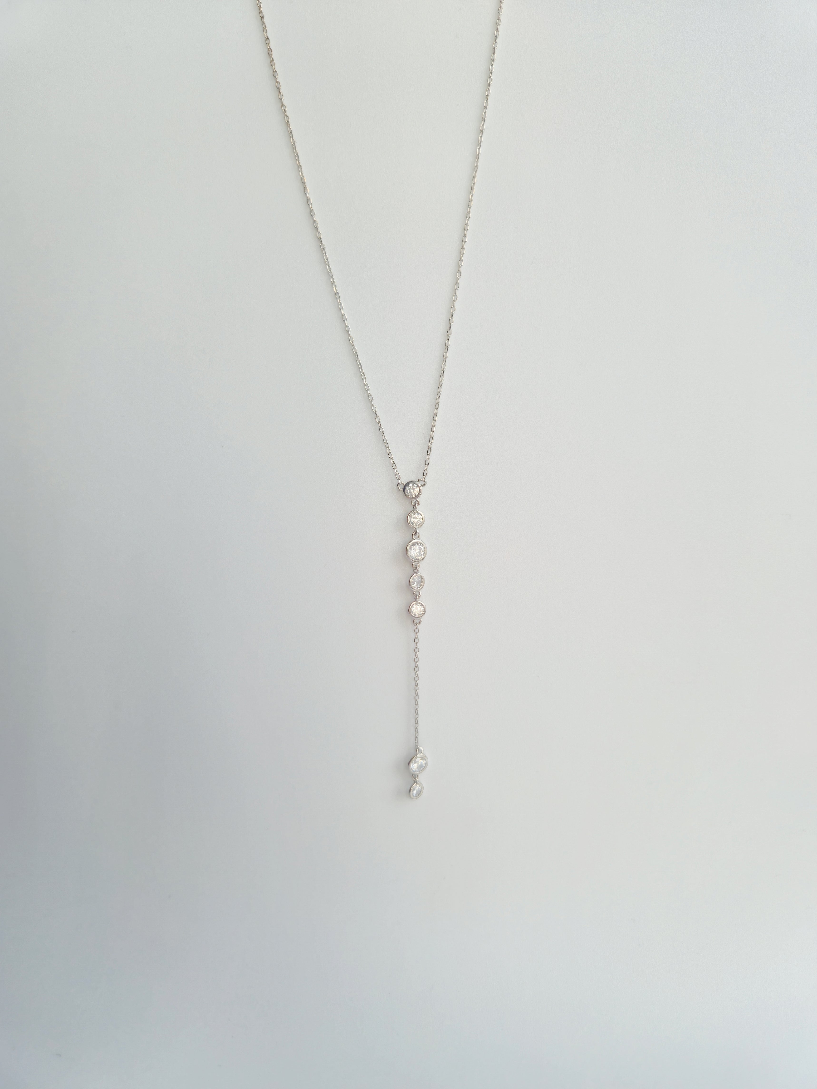 Collier en Y Nébula en Argent 925 et Zircons