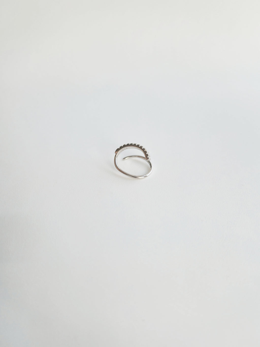 Boucle d'Oreille Double Anneaux Faux Perçing Argent et Zircon droite