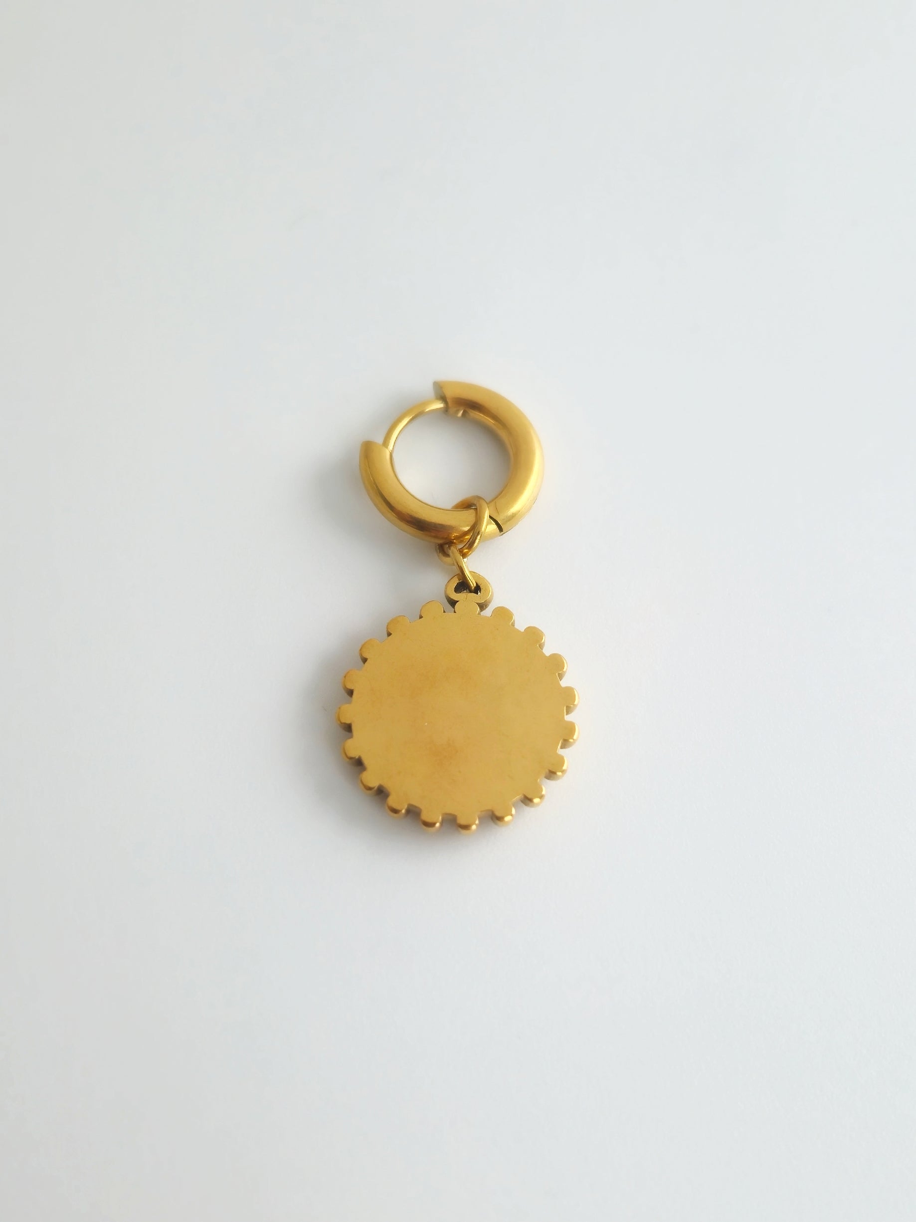 Charm Rond Étoile en Acier Inoxydable Doré