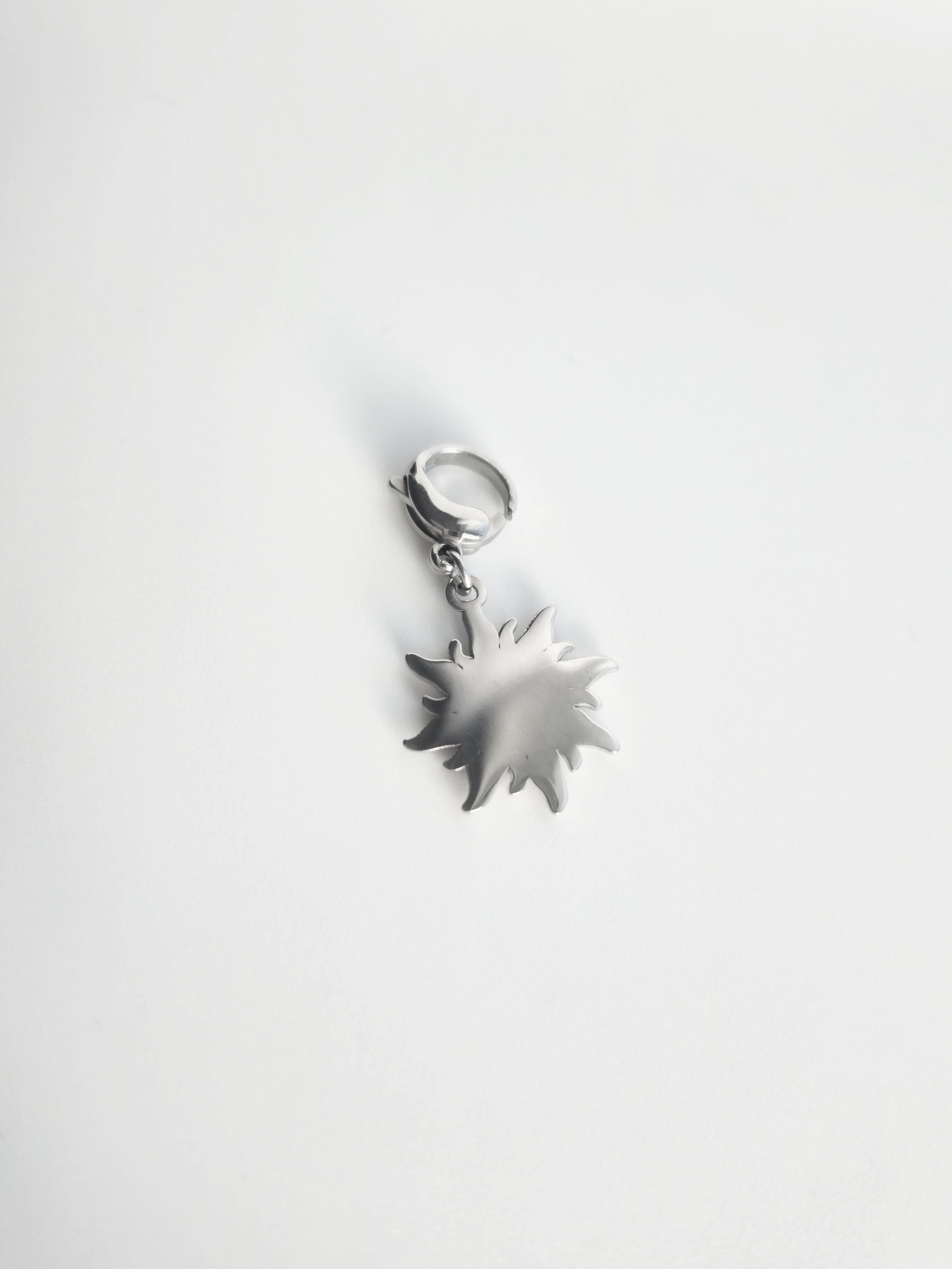 Charm Soleil en Acier Inoxydable
