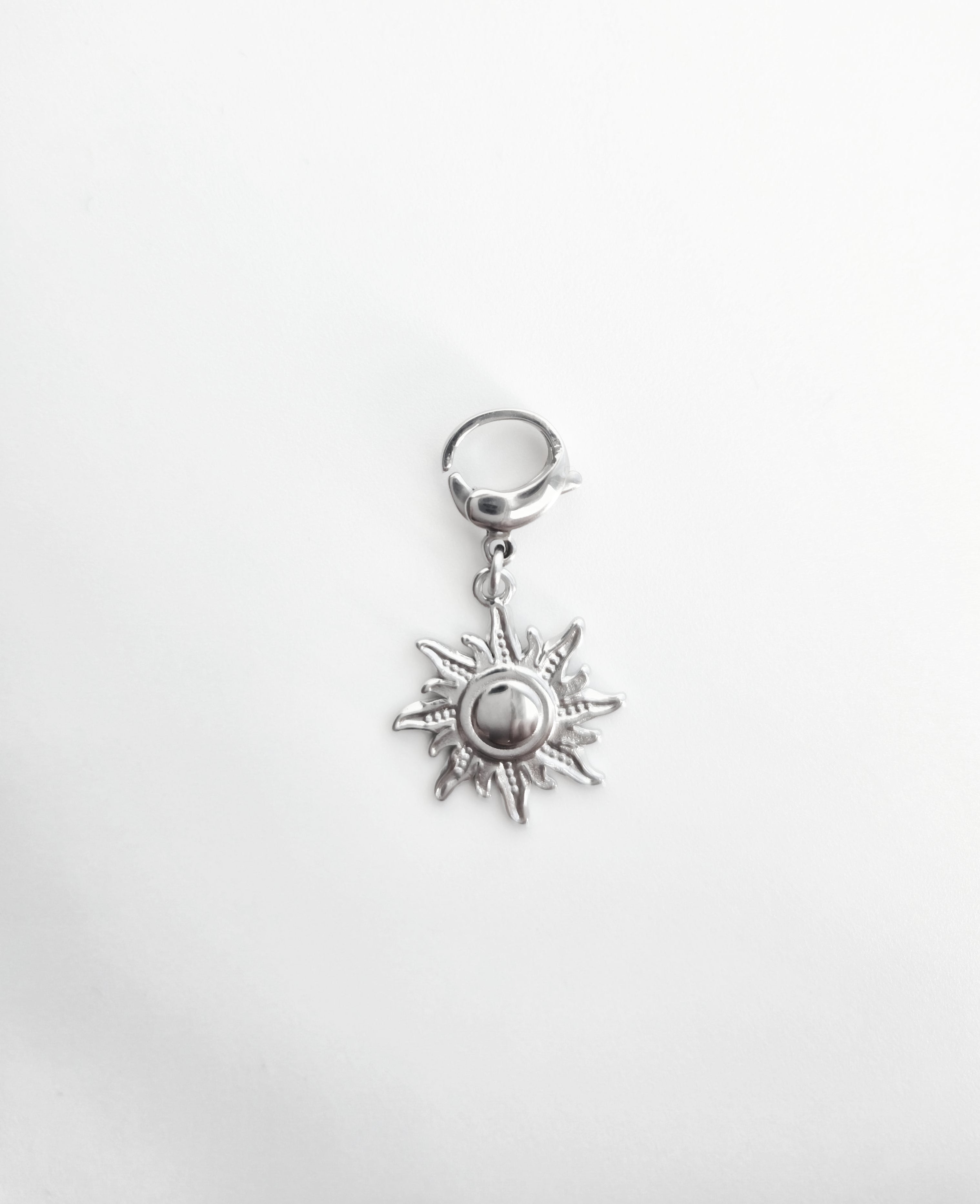 Charm Soleil en Acier Inoxydable